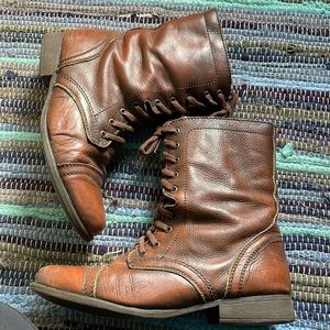 Lightly worn troopa brown lean Steve Madden boots